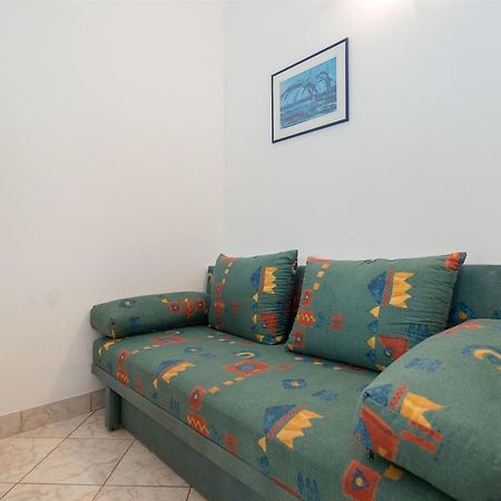 Apartments Anka Заострог Екстериор снимка
