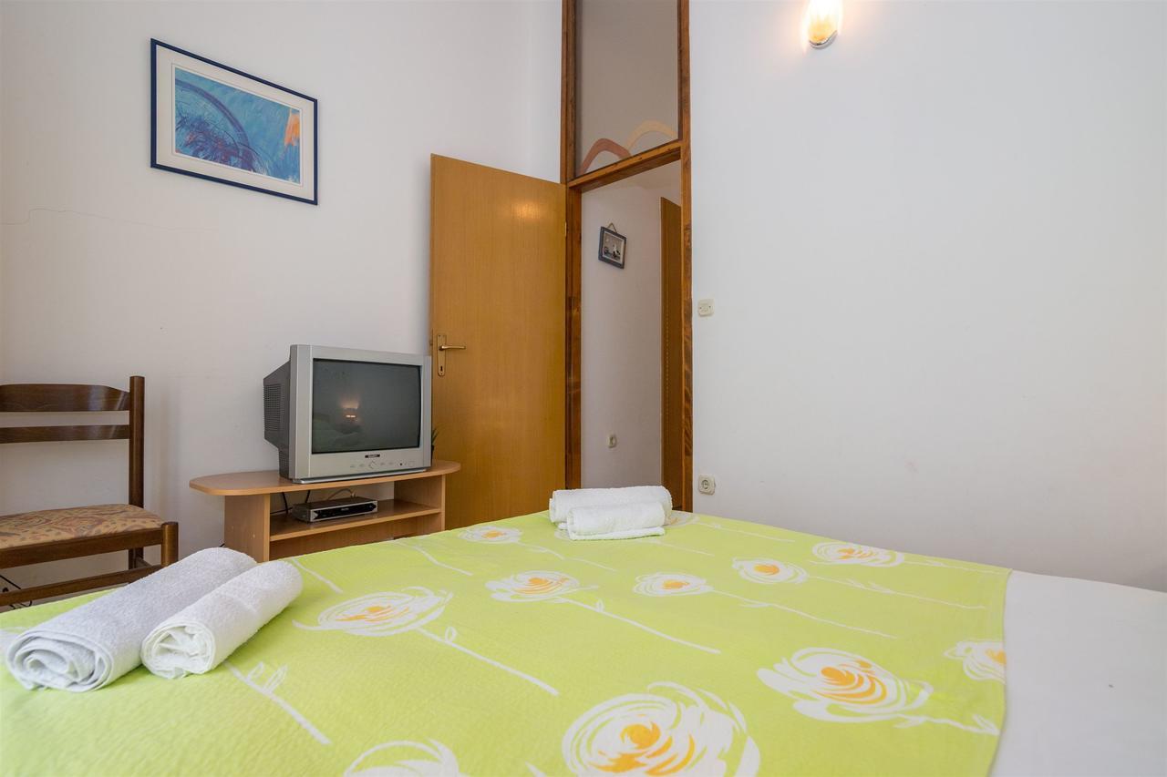 Apartments Anka Заострог Екстериор снимка