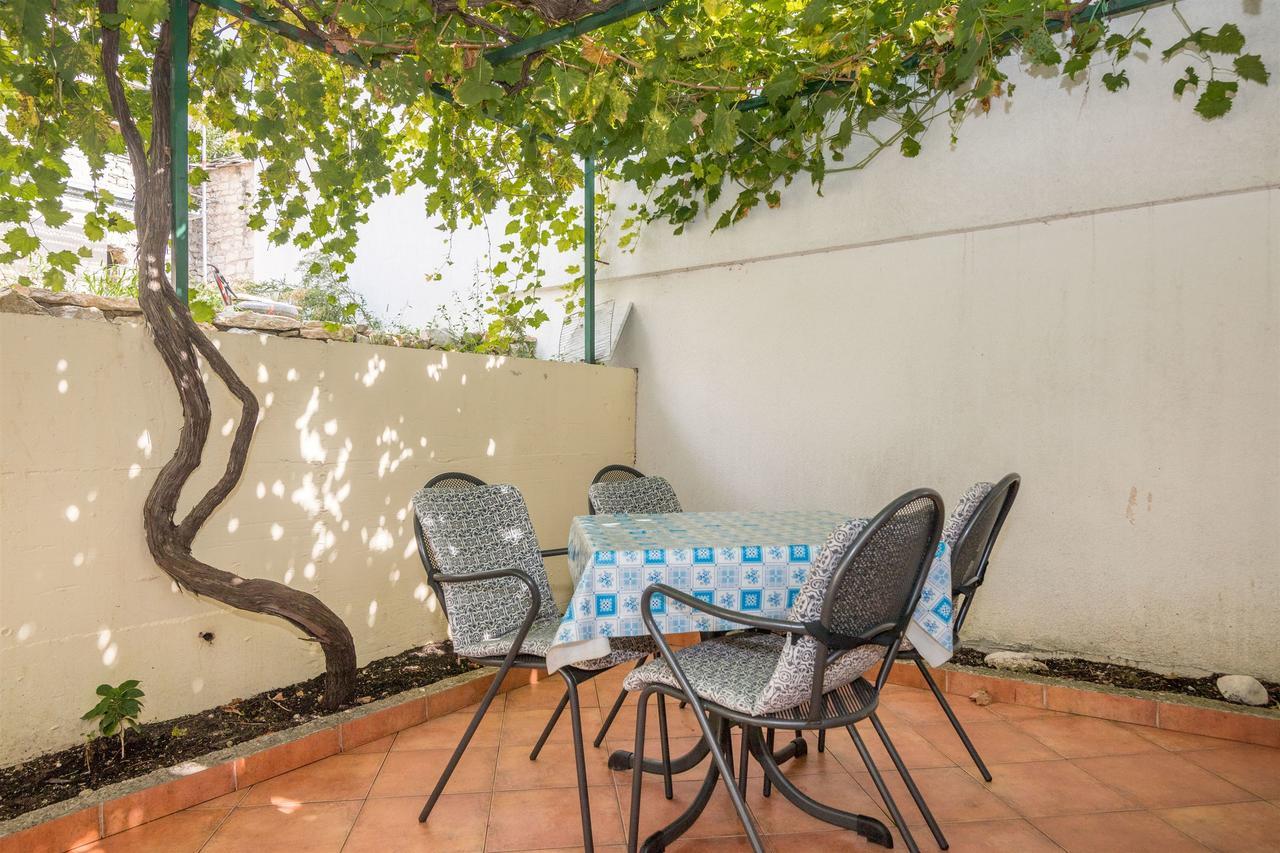 Apartments Anka Заострог Екстериор снимка